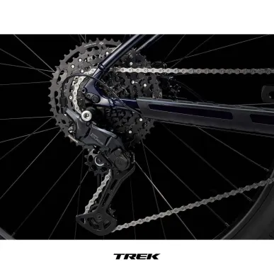 TREK MARLIN 6 Rage Red to Deep Dark Blue Fade | Крос кънтри велосипед