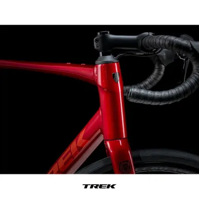 Trek Domane Al 2 Gen 4 Dark Carmine Fade | Шосеен велосипед