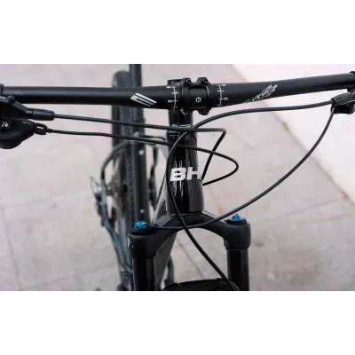 BH BIKES - EXPERT 4.5 черно