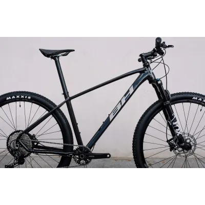 BH BIKES - EXPERT 4.5 черно