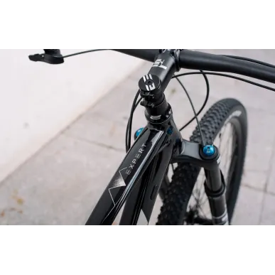 BH BIKES - EXPERT 4.5 черно