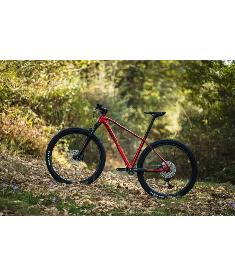 Крос кънтри велосипед BH EXPERT 4.5, червен