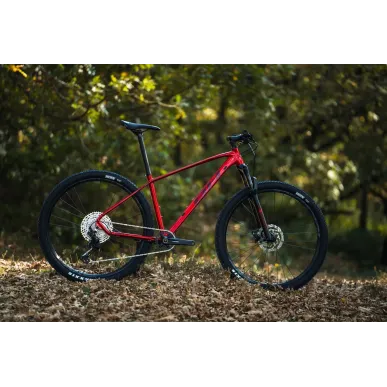 Крос кънтри велосипед BH EXPERT 4.5, червен