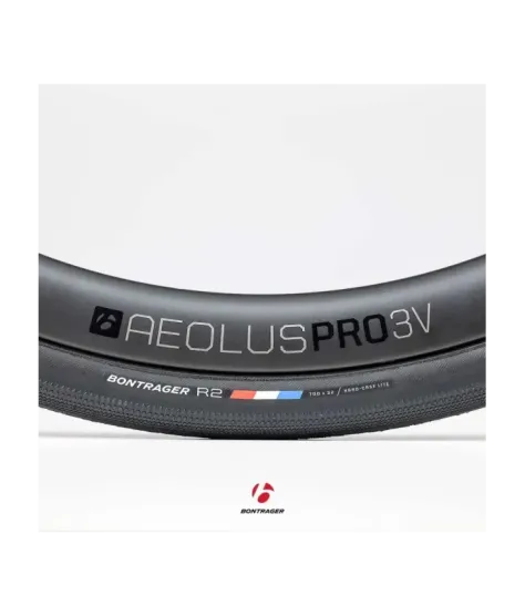 Bontrager R2 Hard-Case Lite 700x32c - Road Tire