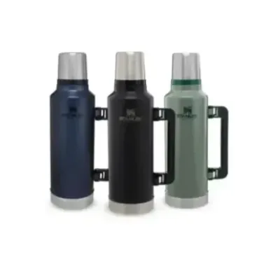 Stanley Legendary Classic 1.9L 2.0QT Matte Black - Vacuum Bottle