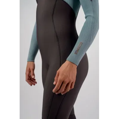 O'Neill Hyperfreak 5/4 Chest Zip Full - Women's Wetsuit O'Neill Hyperfreak 5/4 Chest Zip Full - Women's Wetsuit