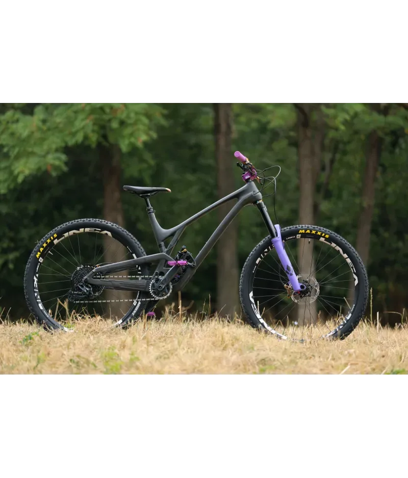 EVIL Offering V2 Custom L by TrueRiders | Планински велосипед EVIL Offering V2 Custom L by TrueRiders | Планински велосипед
