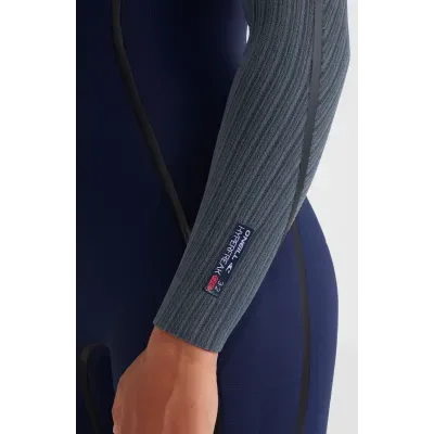 O'Neill Hyperfreak Fire 3/2+ Chest Zip - Women's Wetsuit O'Neill Hyperfreak Fire 3/2+ Chest Zip - Women's Wetsuit