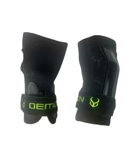 Demon Wrist Guard V2 | Протектор за китка