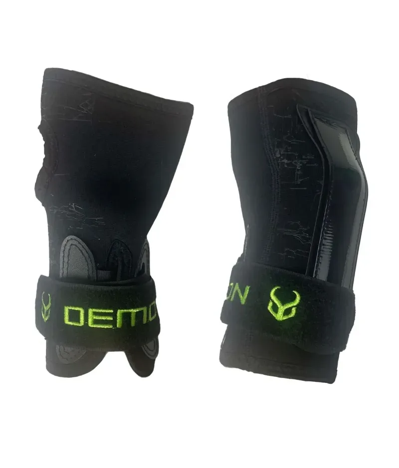 Demon Wrist Guard V2 | Протектор за китка