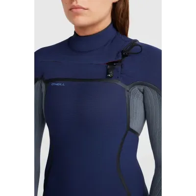 O'Neill Hyperfreak Fire 3/2+ Chest Zip - Women's Wetsuit O'Neill Hyperfreak Fire 3/2+ Chest Zip - Women's Wetsuit