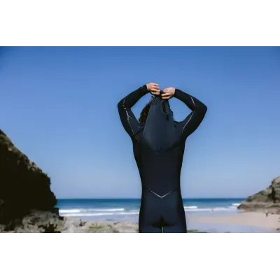 O'Neill Hyperfreak Fire 4/3+ Chest Zip Full - Men's Wetsuit O'Neill Hyperfreak Fire 4/3+ Chest Zip Full - Men's Wetsuit
